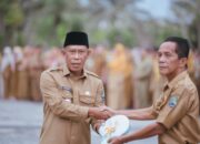 Bupati Bulungan Serahkan Bantuan TRuck Serbaguna BNPB saat Apel Gabungan OPD