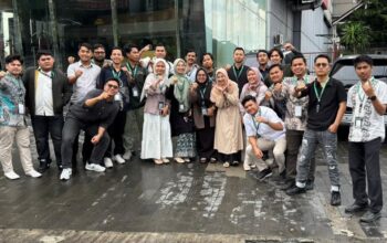 Wujud Kepedulian Sesama, Peserta LK III Badko HMI Sumut Gelar Aksi Berbagi